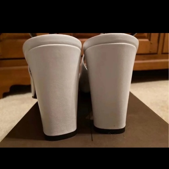 Linea Paolo Off White Kid Pumps - Size 7 - Picture 5 of 7